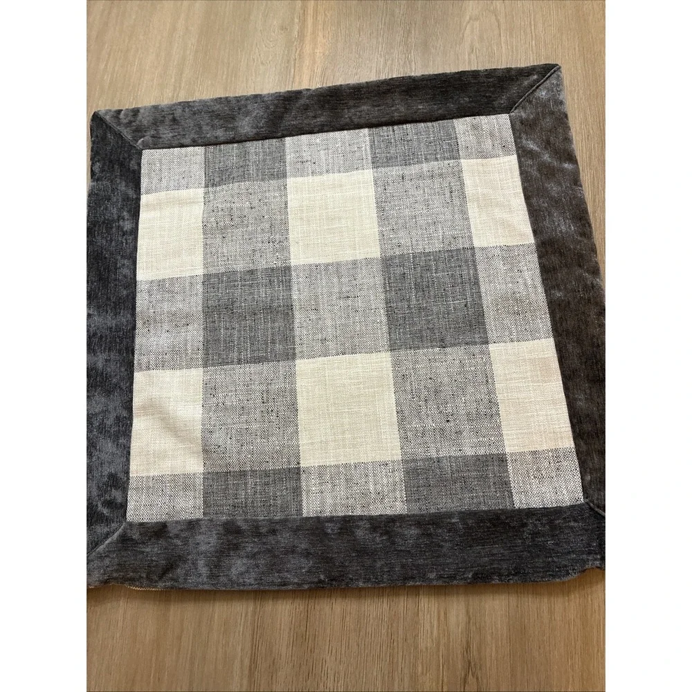 New Showroom Sample Custom Pillow Euro Cover 25.5x25.5